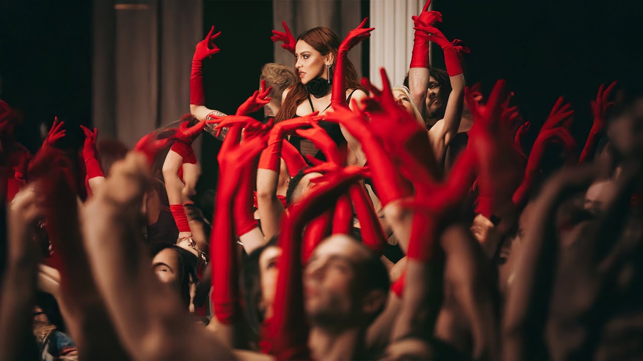  موزیک ویدئو ترکی Hadise - Fırtınam