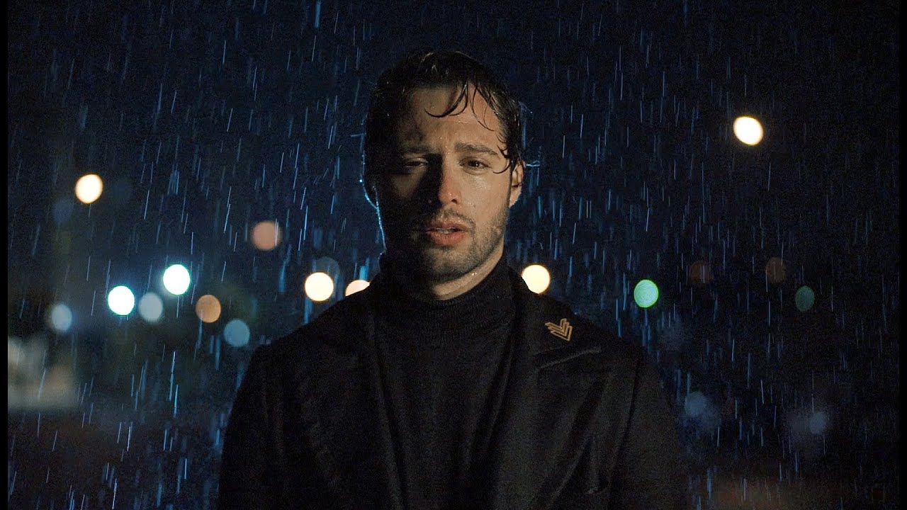 موزیک ویدئو و کنسرت غریب آشنا