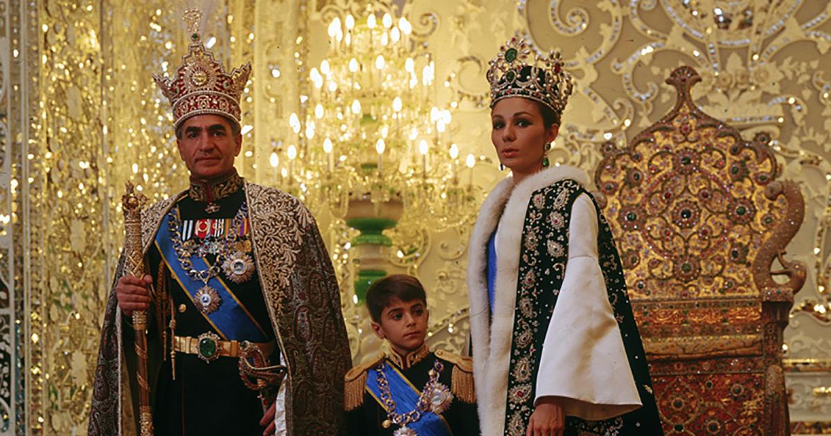 برنامه های قبل انقلاب مراسم تاج گذاری محمدرضا شاه و شهبانو فرح پهلوی ۴ آبانِ ۱۳۴۶