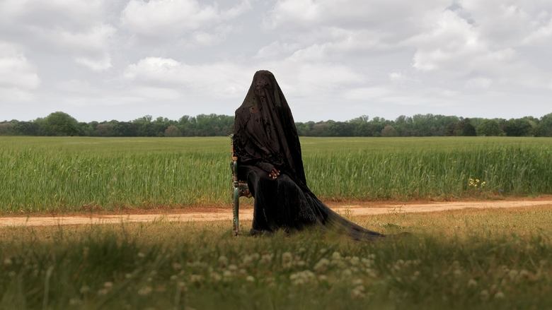 زنی در حیاط / The Woman in the Yard