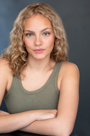 Lauren Viau Lauren Viau