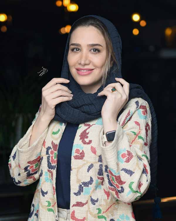 سارا روستاپور